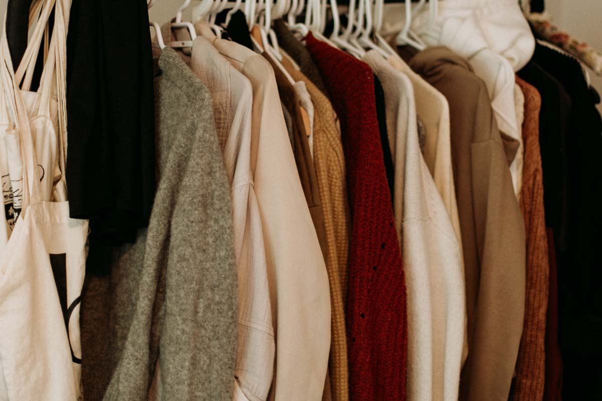 4 Tips for Cleaning and Organizing a Closet