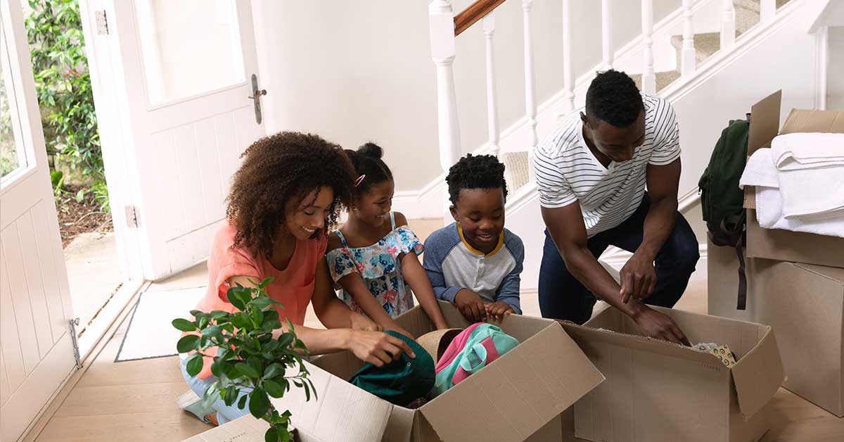 10 Essential Steps for a Smooth Transition When Moving into a New Home