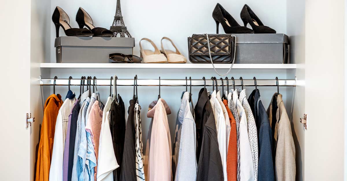 9 Tips to Organize Your Closet